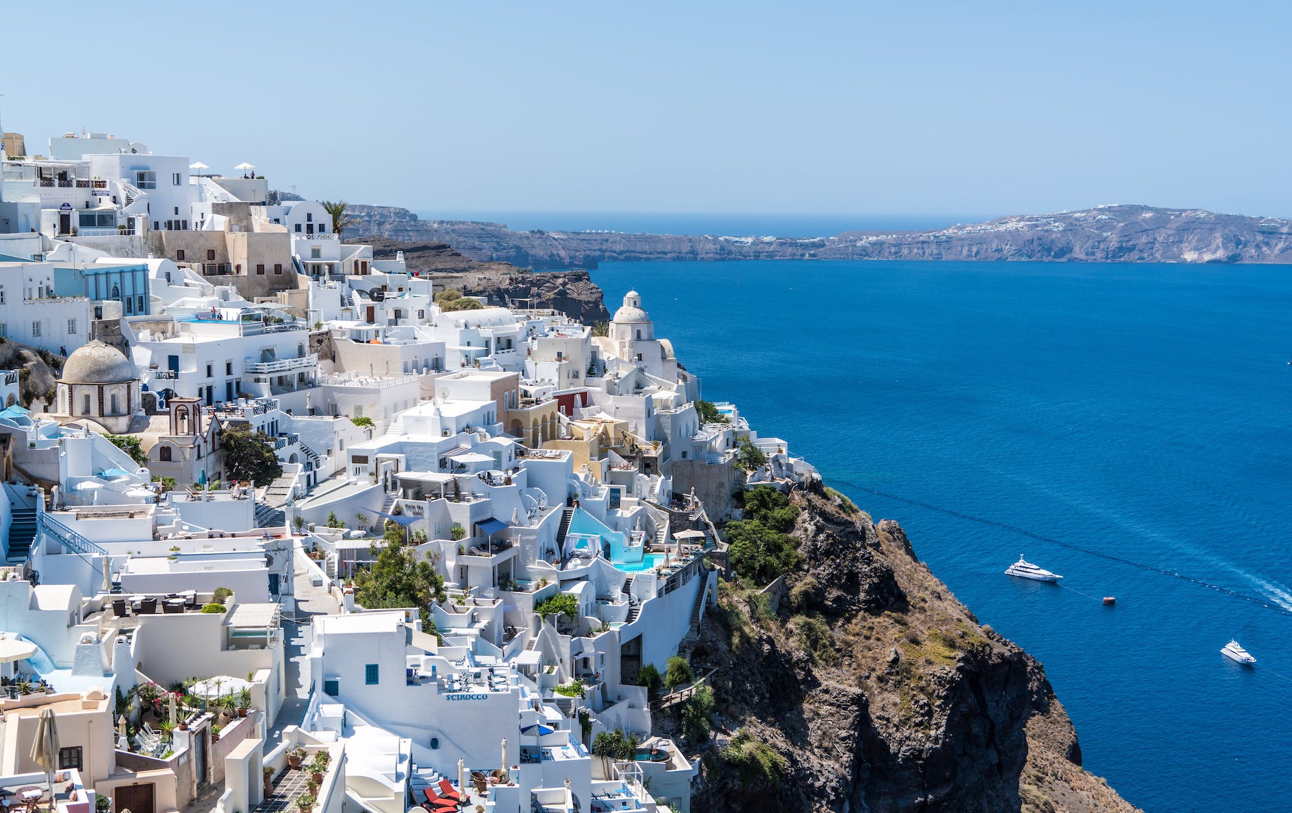 Greece’s Real Estate Gems: A Peek Inside